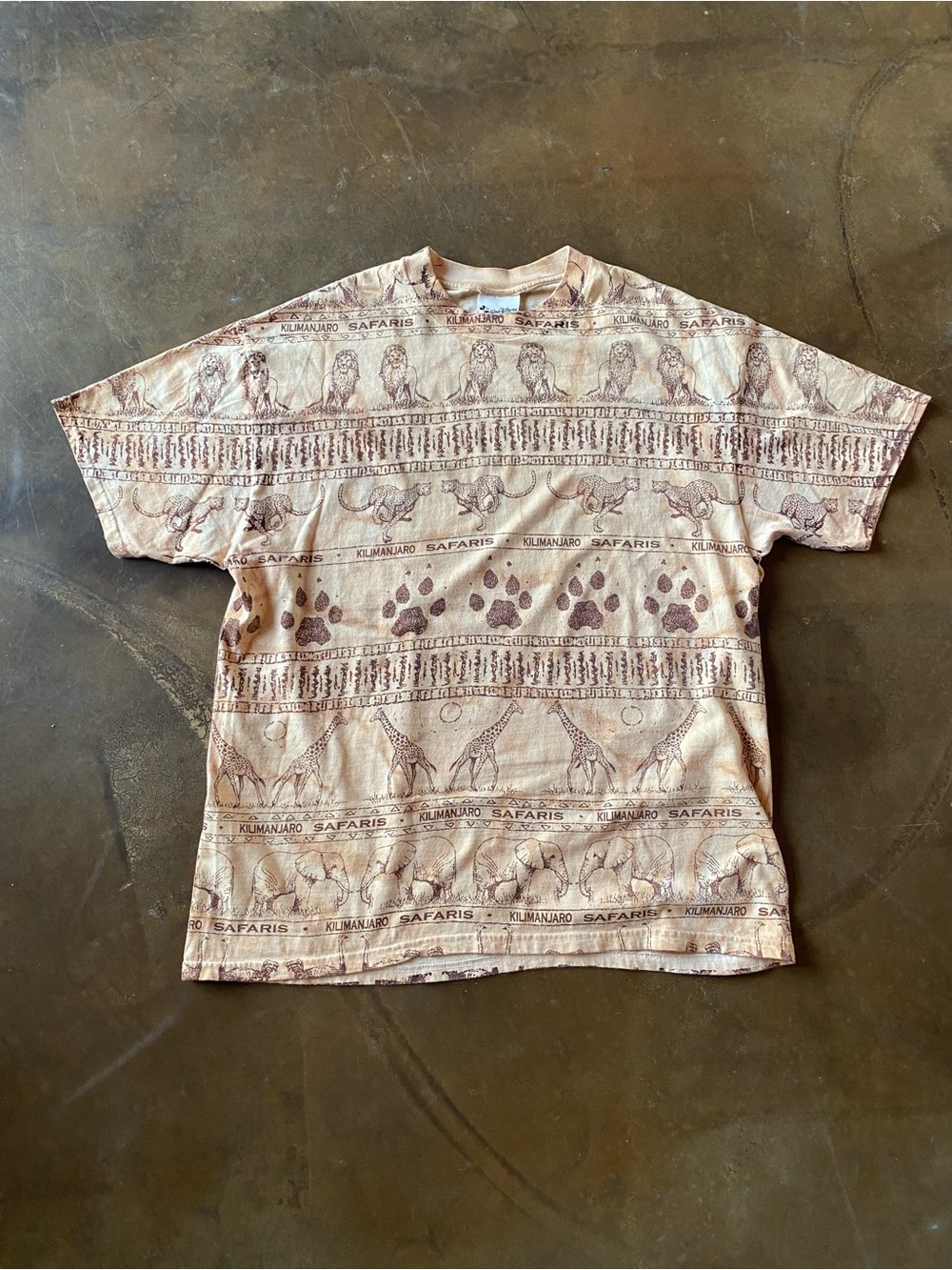 VTG 90s Y2K Walt Disney World AOP Kilimanjaro Safari T-Shirt